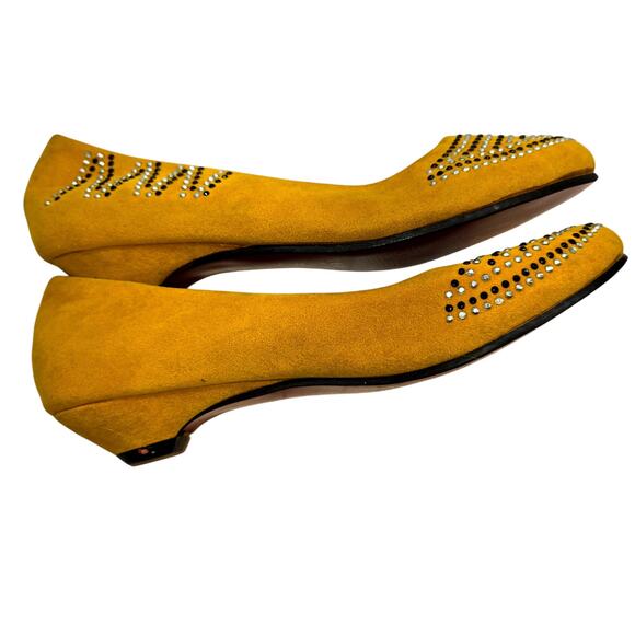 Women's 6 Flat Shoes Yellow Closed Toe Girl's Beaded - Picture 3 of 7